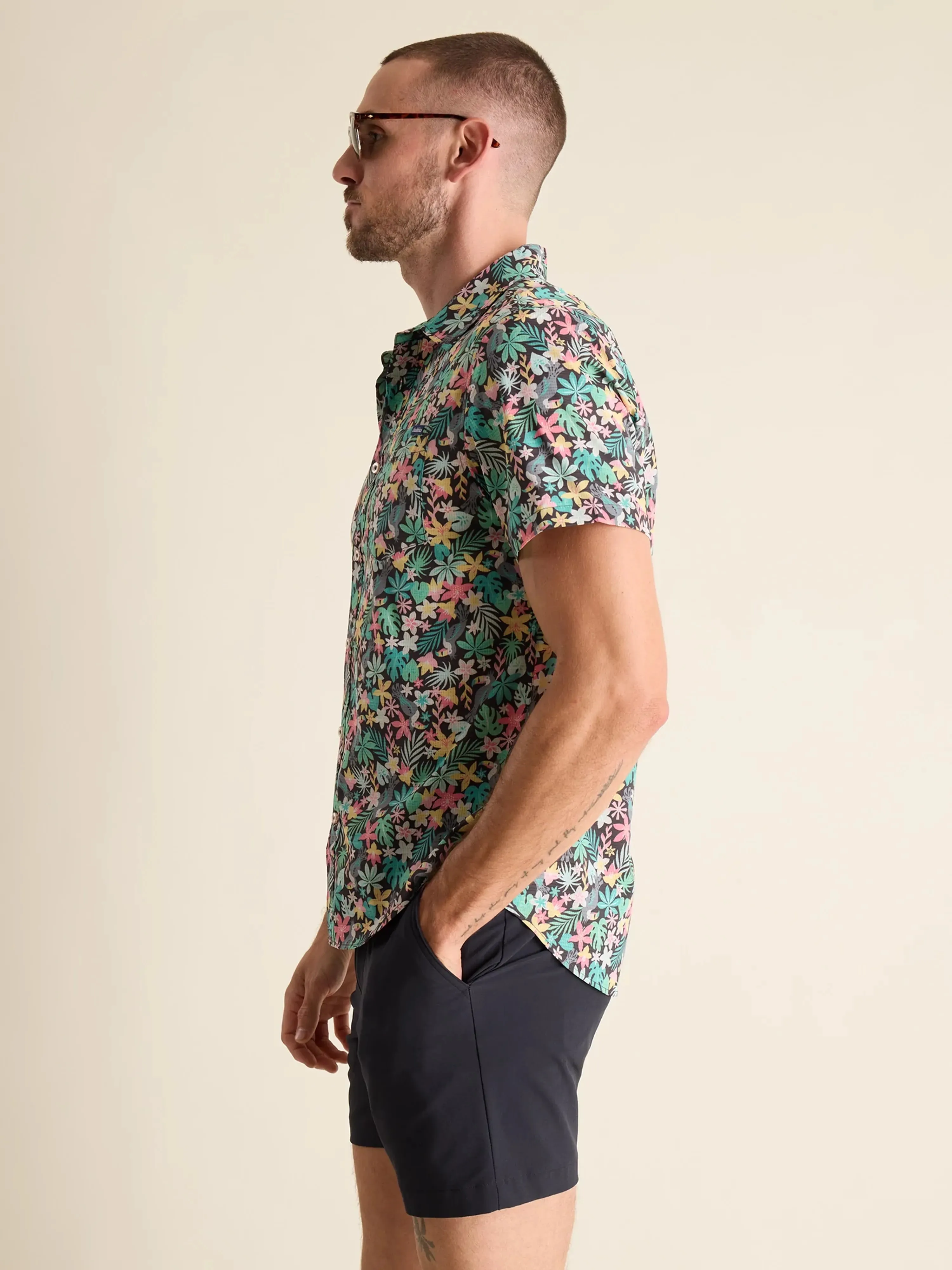 Breezetech Friday Shirt (Bloomerang)
