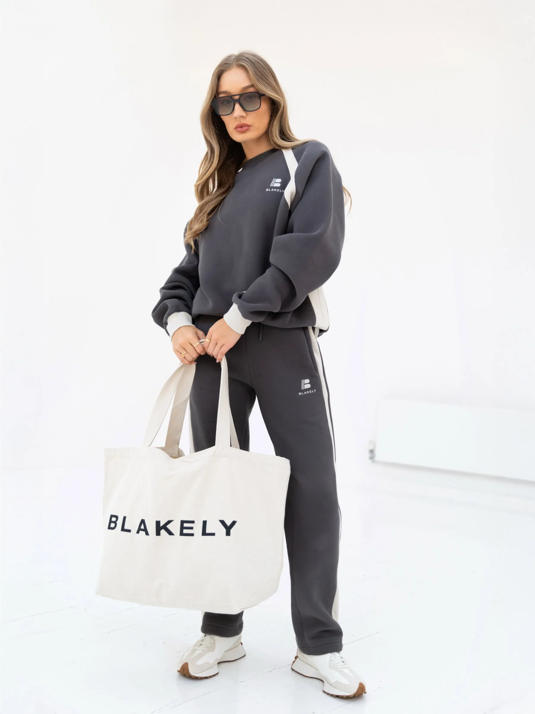 Classic Panel Oversized Sweater - Charcoal