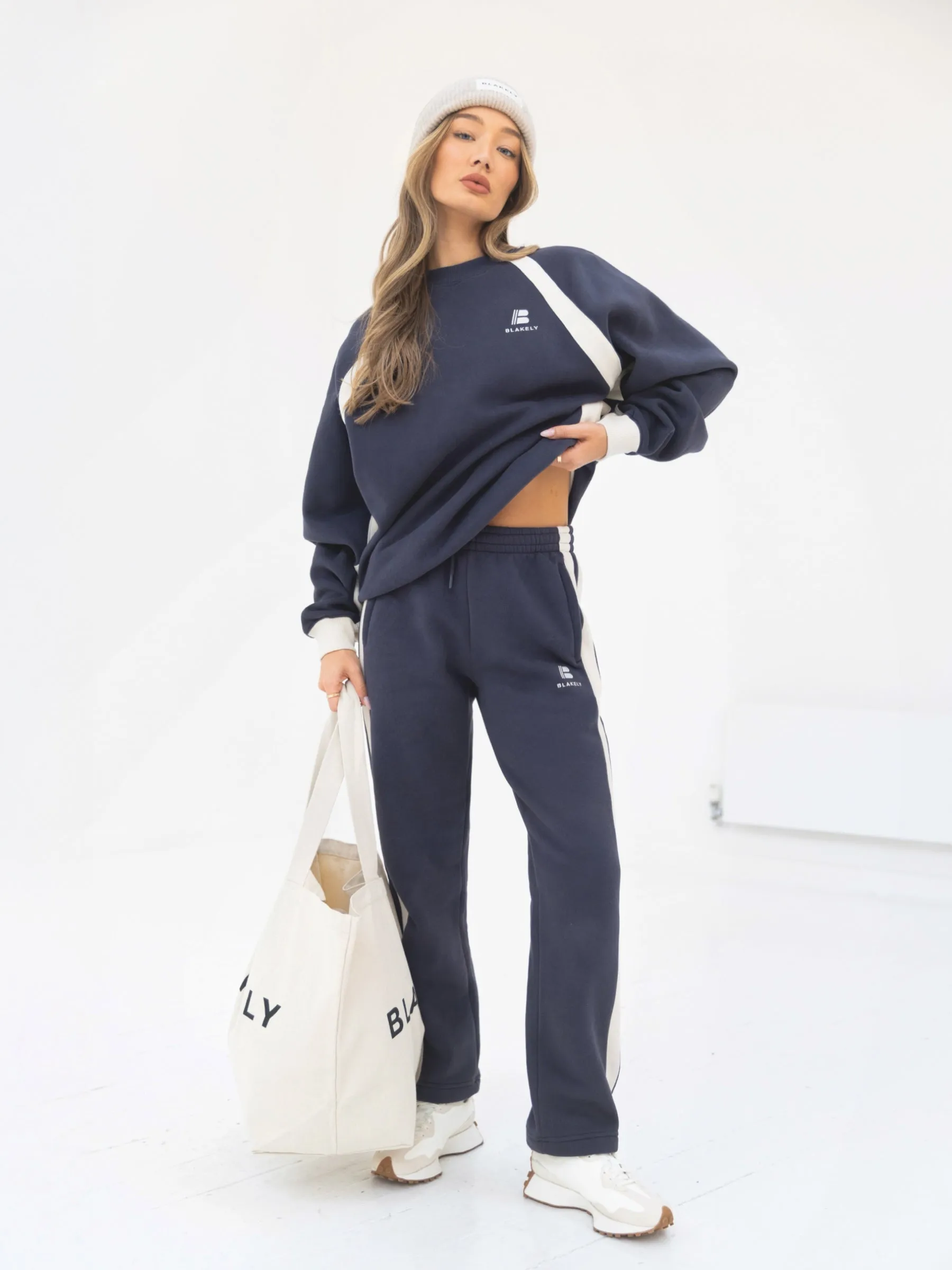 Classic Panel Oversized Sweater - True Navy