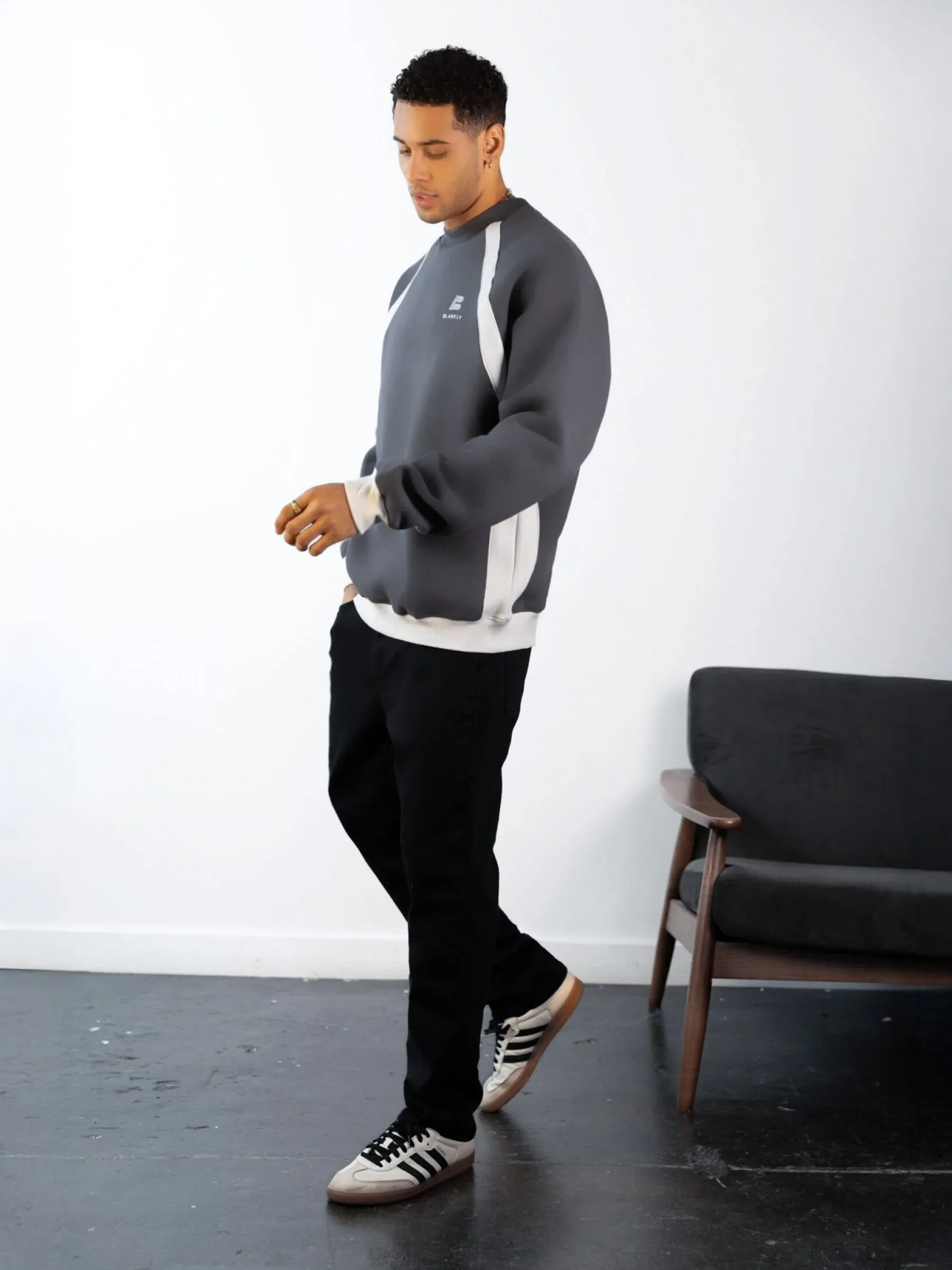 Classic Panel Relaxed Sweater - Charcoal