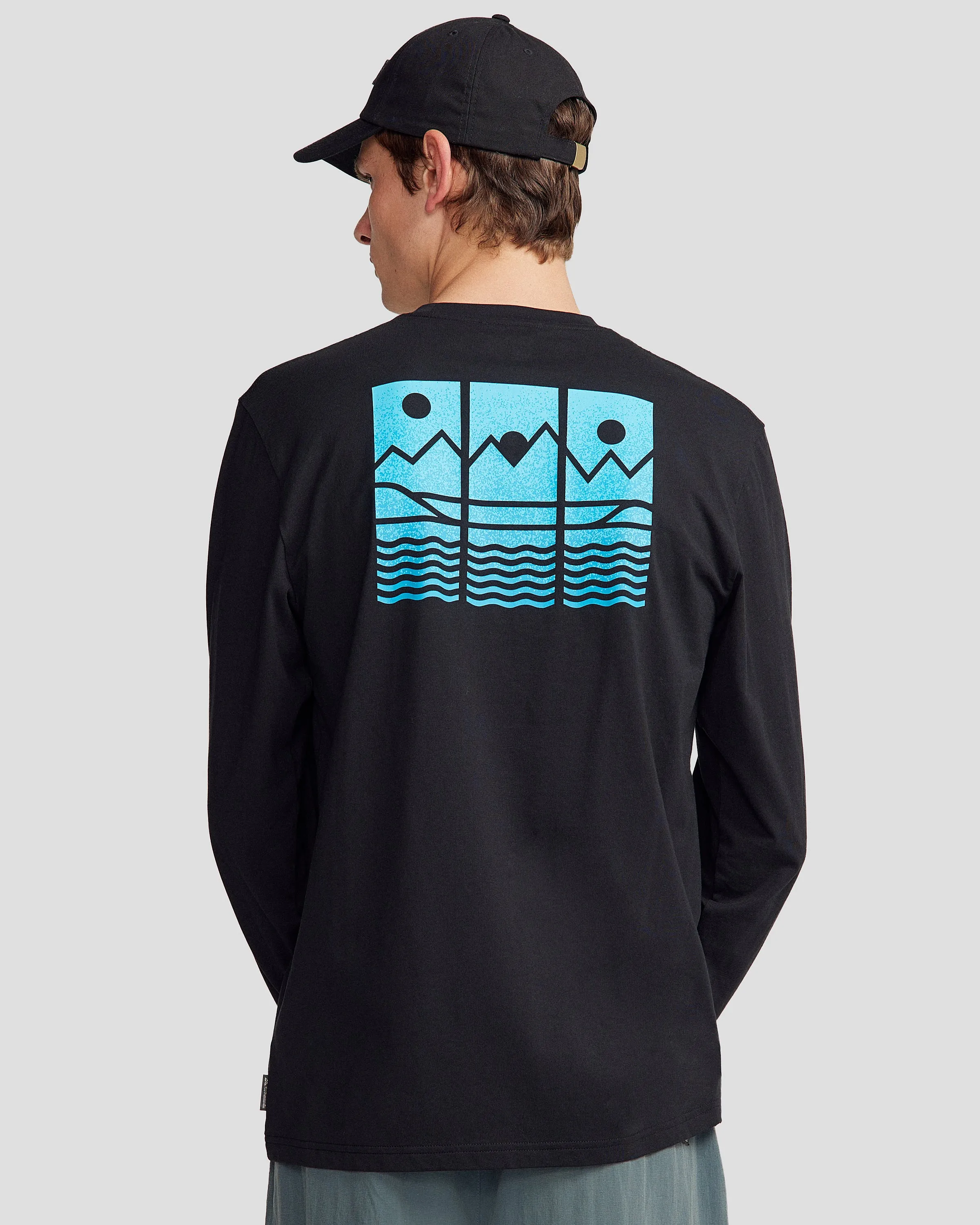 Men's Mountain Triptych Organic Cotton Long Sleeve T-shirt - Black Stingray