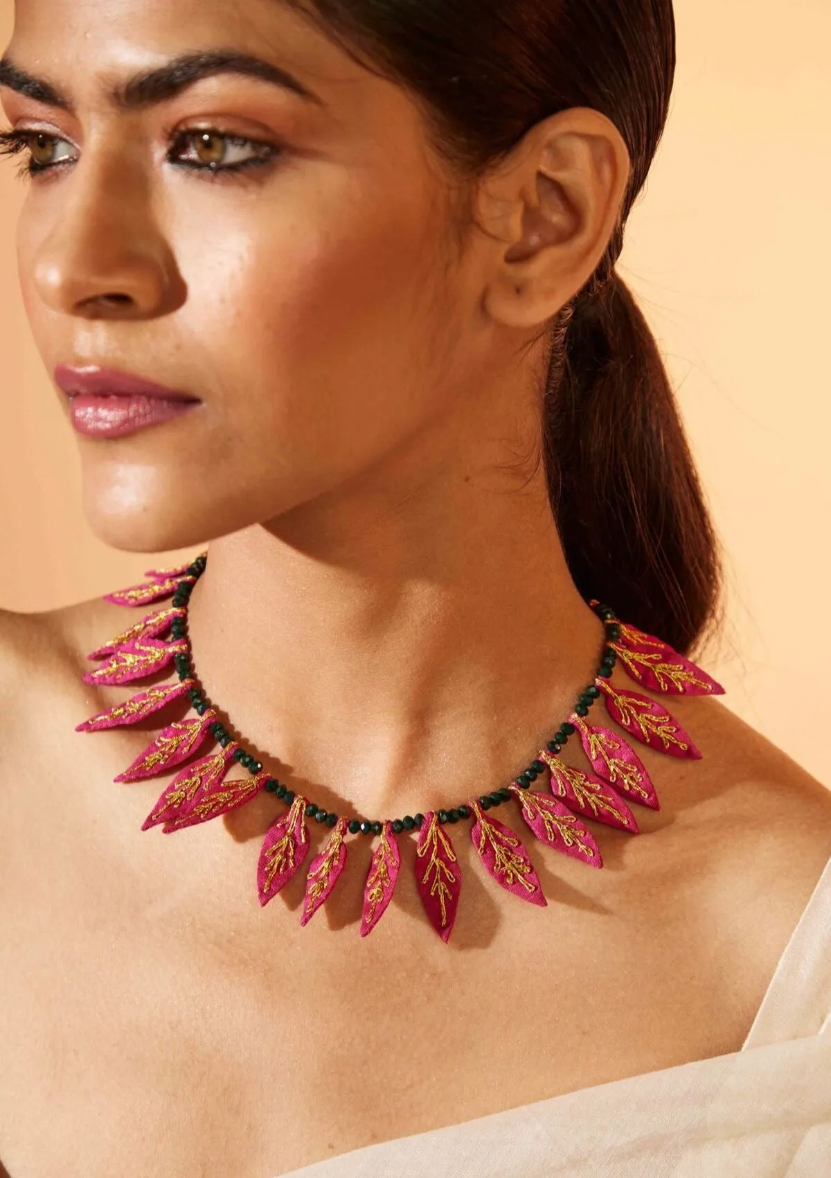 Savani Dhoop Necklace