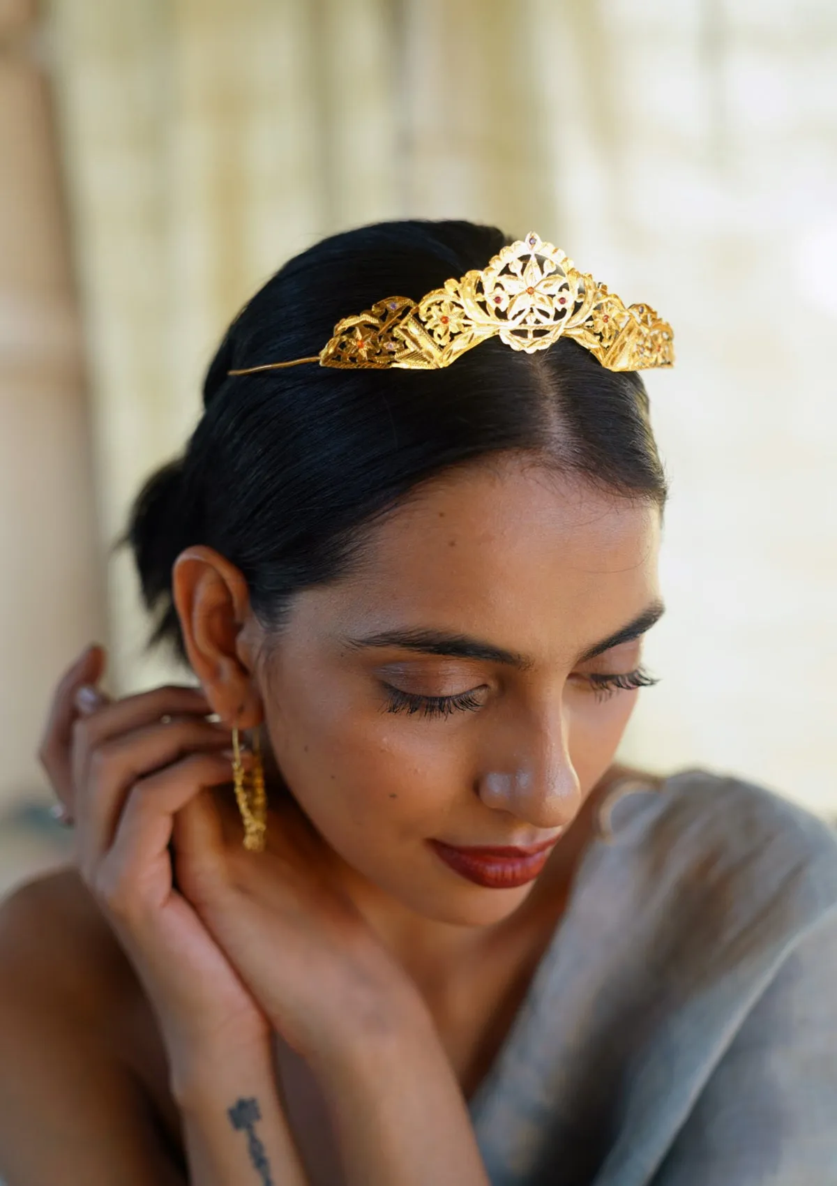 Shazia Handmade Gold Tone Silver Tiara