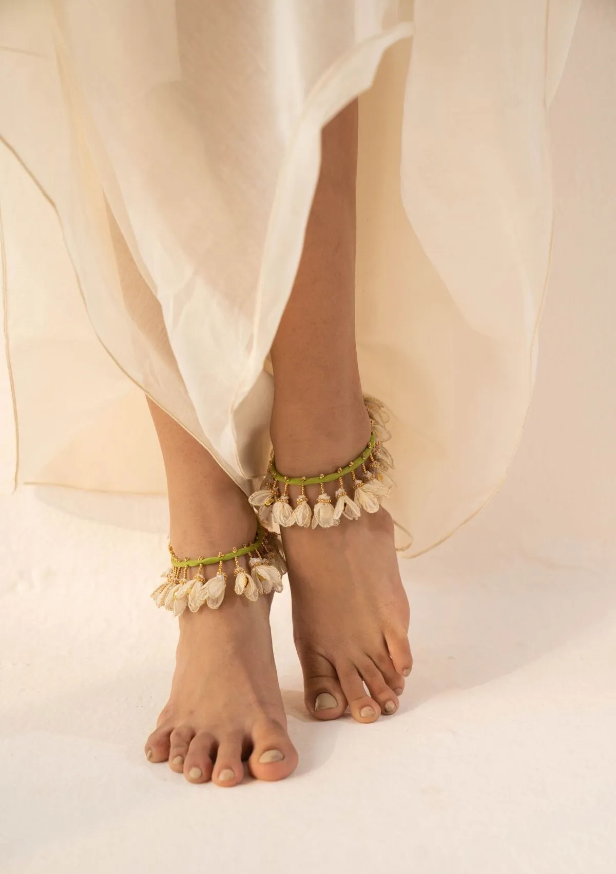 Siroi Floral Anklets