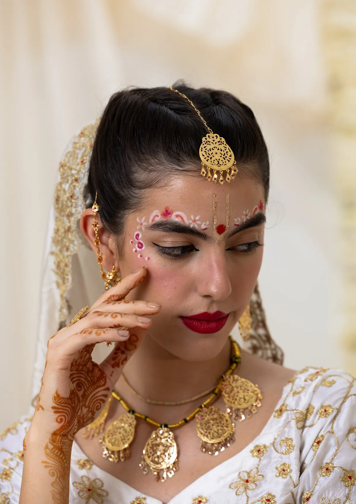 Sitaara Gold Tone Silver Mangtikka