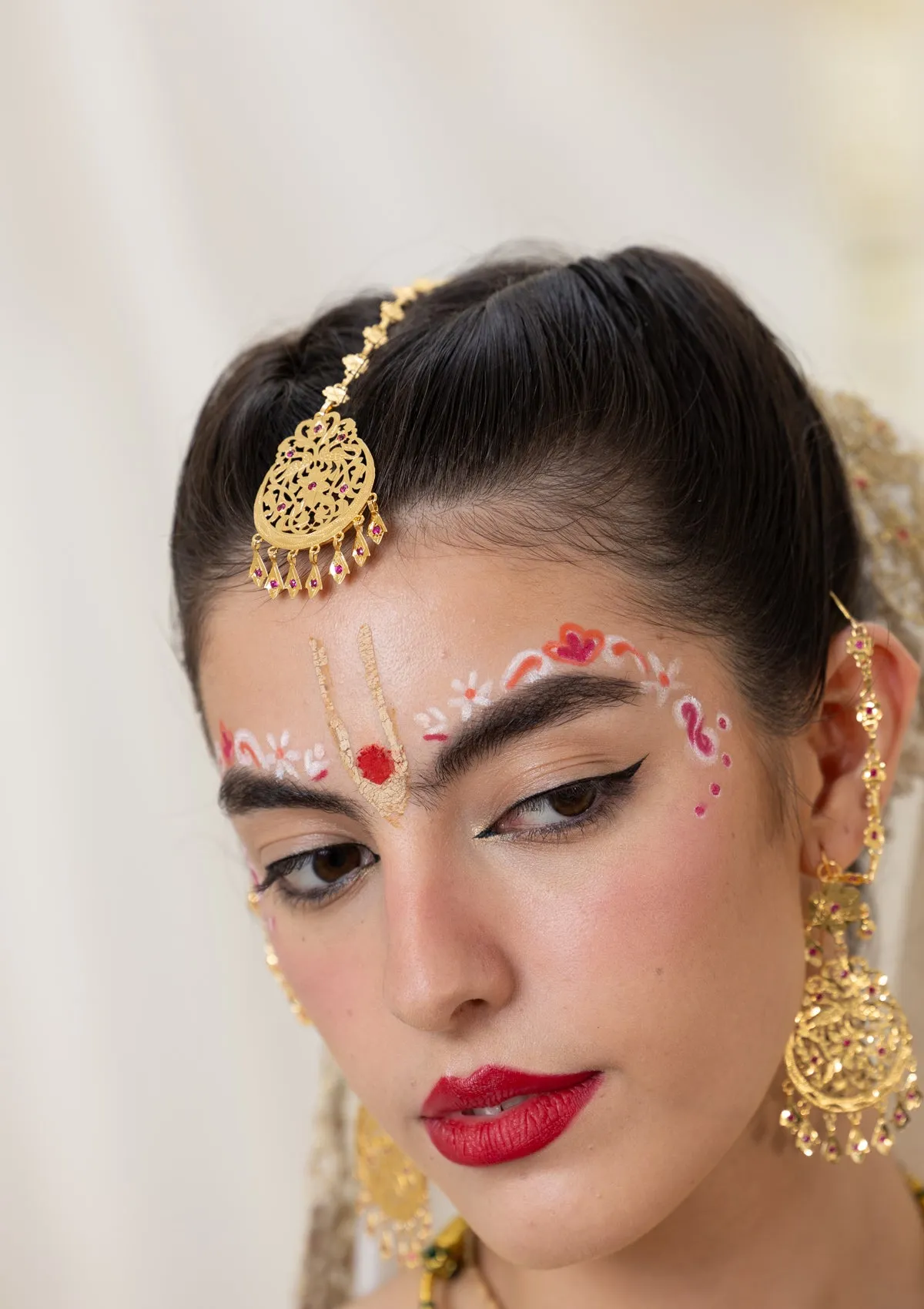 Sitaara Gold Tone Silver Mangtikka