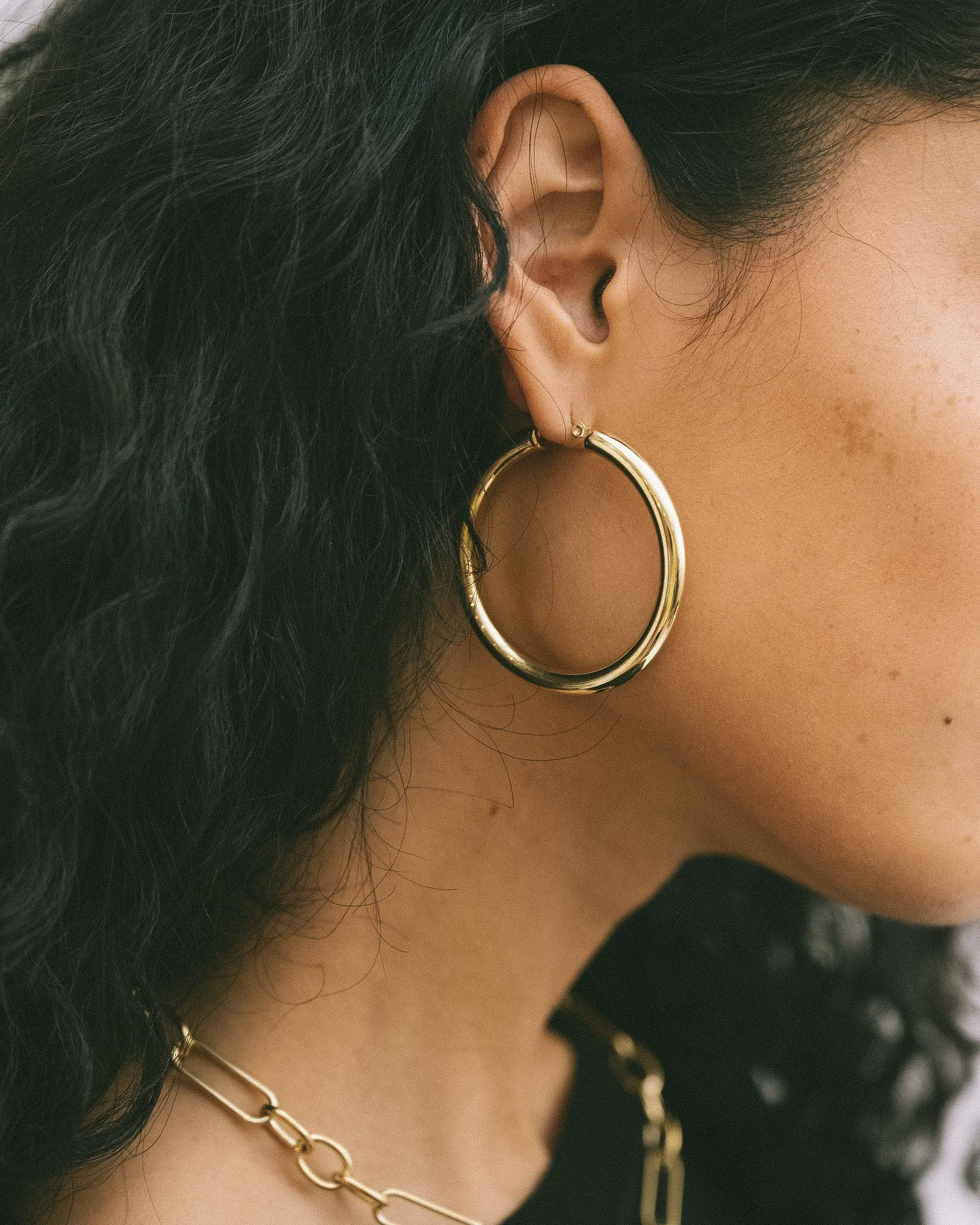 TILTIL Single Hoop Goldplated Boldy