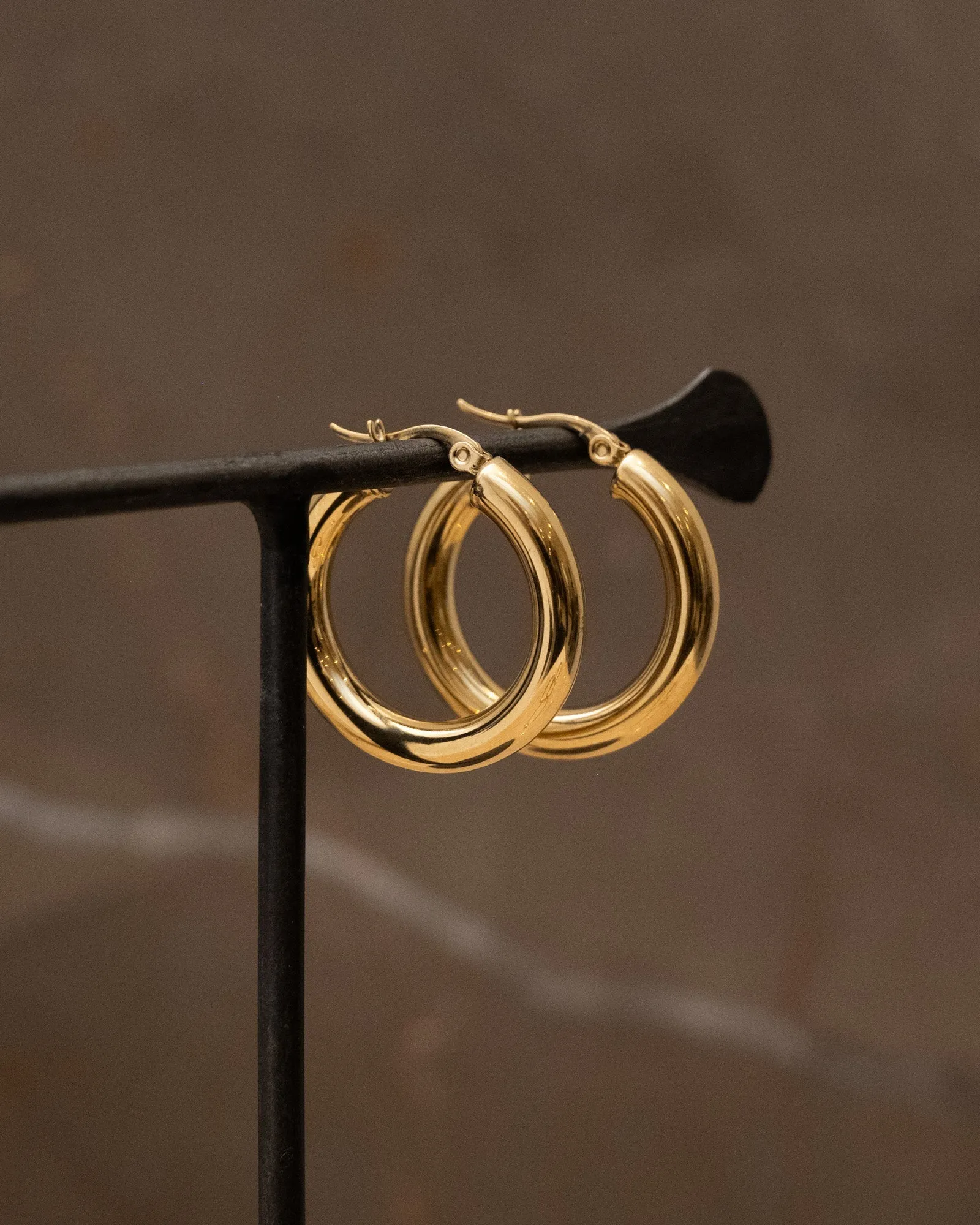 TILTIL Single Hoop Goldplated Boldy