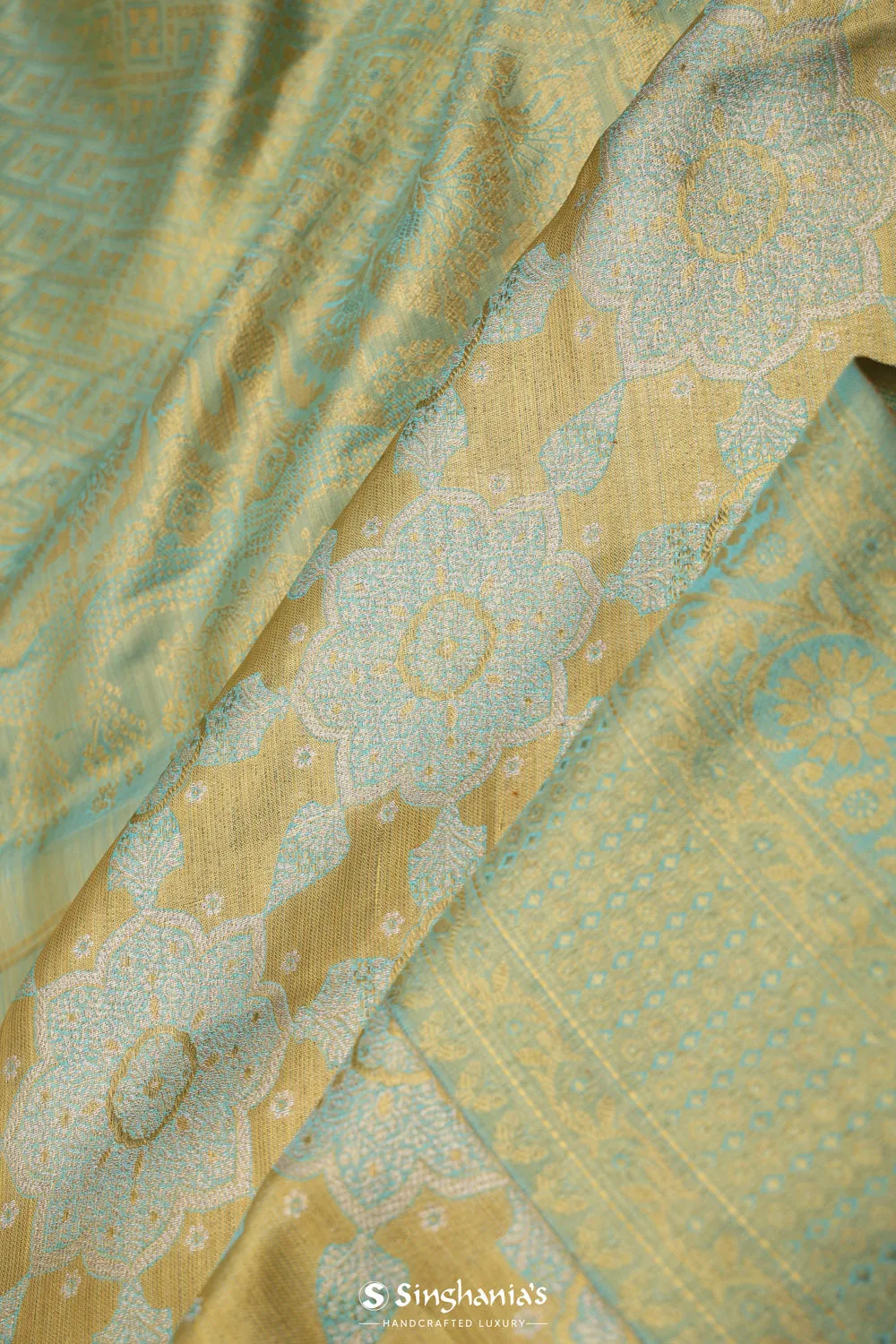 Vegas Gold Jaal Kanjivaram Silk Saree