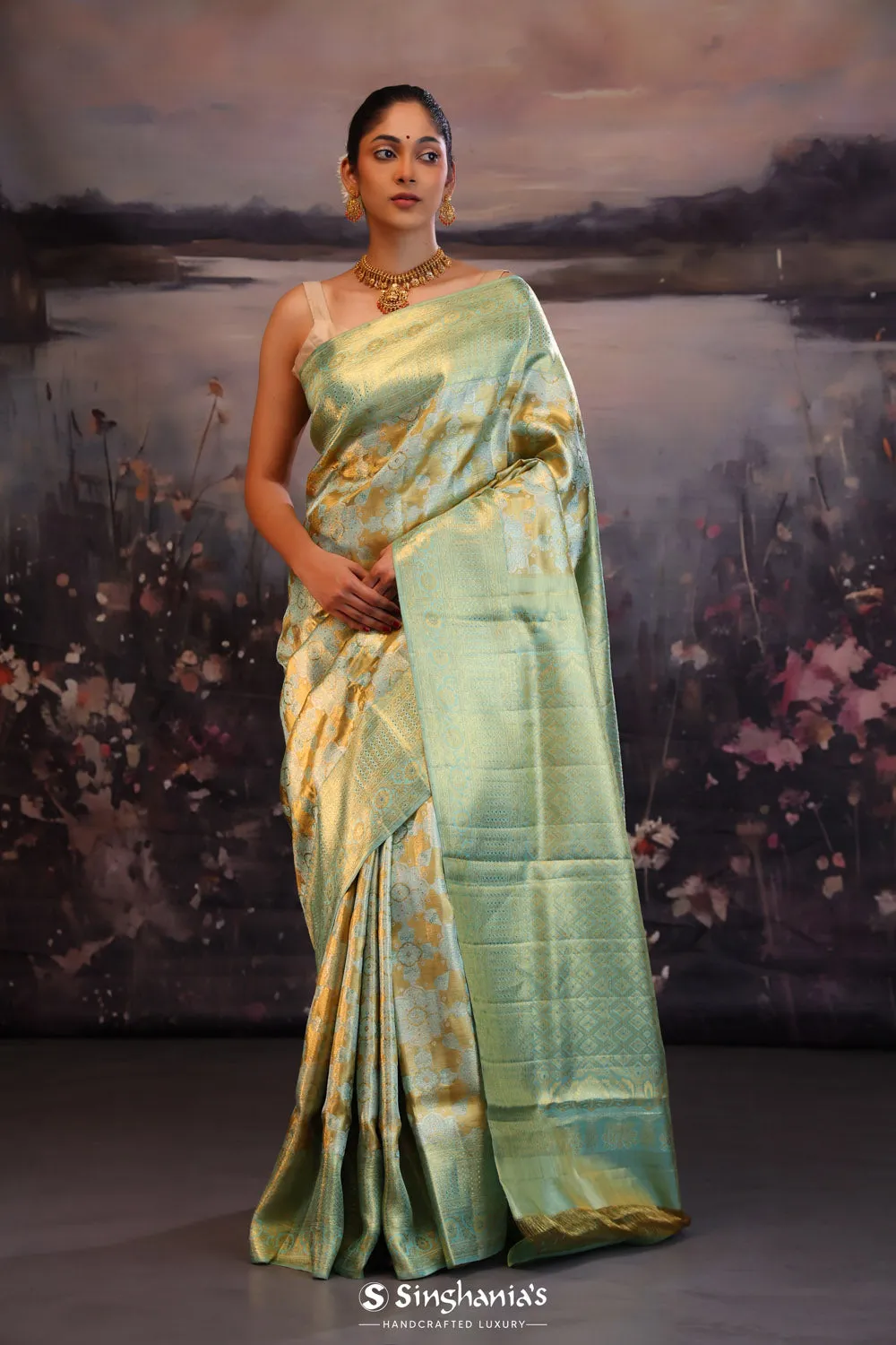 Vegas Gold Jaal Kanjivaram Silk Saree
