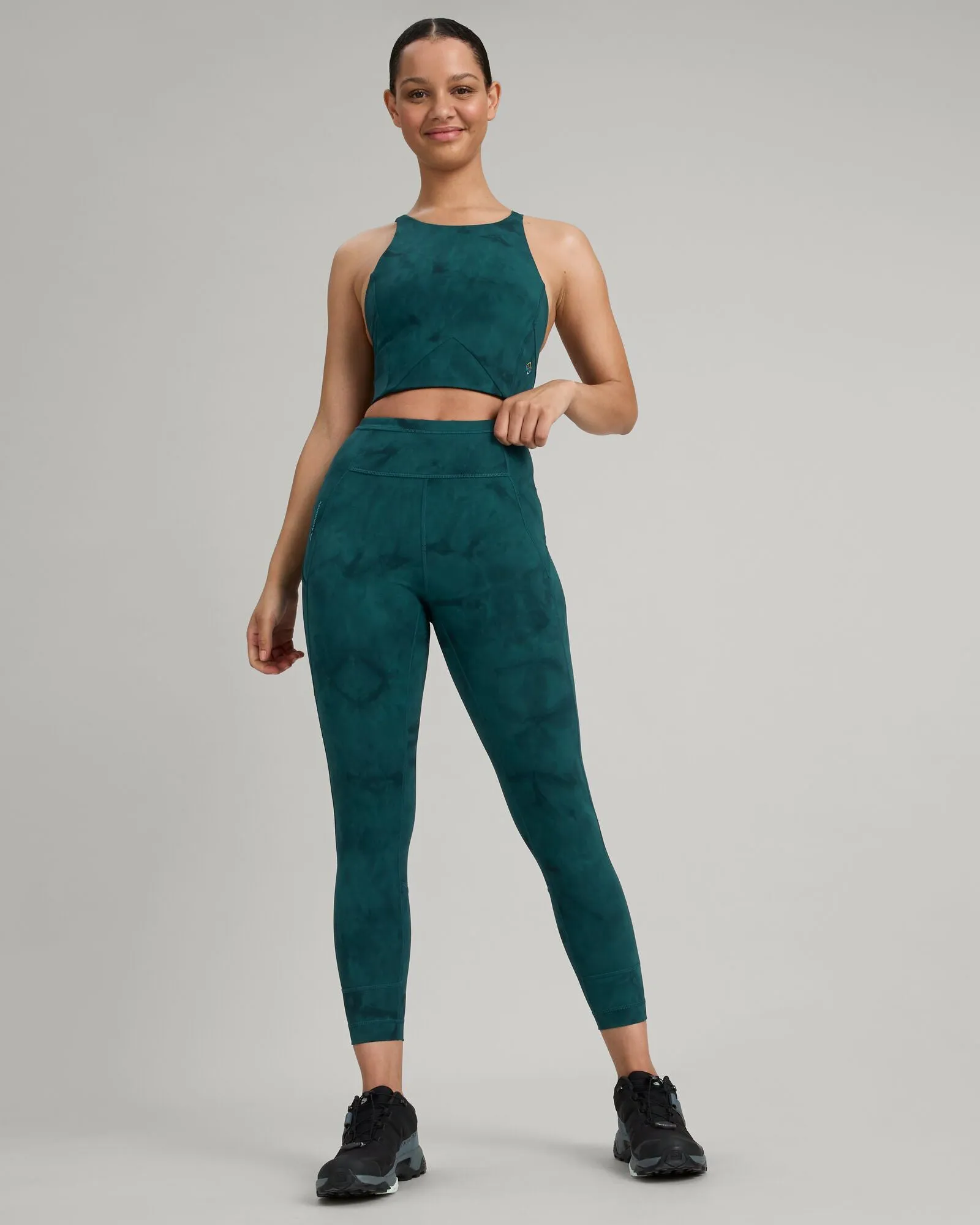 WELL.DER.NESS Move Women's 7/8 Leggings - Deep Lagoon Sunburst Print