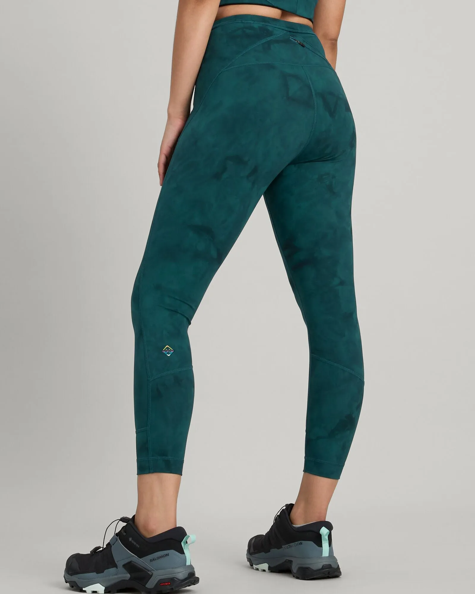 WELL.DER.NESS Move Women's 7/8 Leggings - Deep Lagoon Sunburst Print