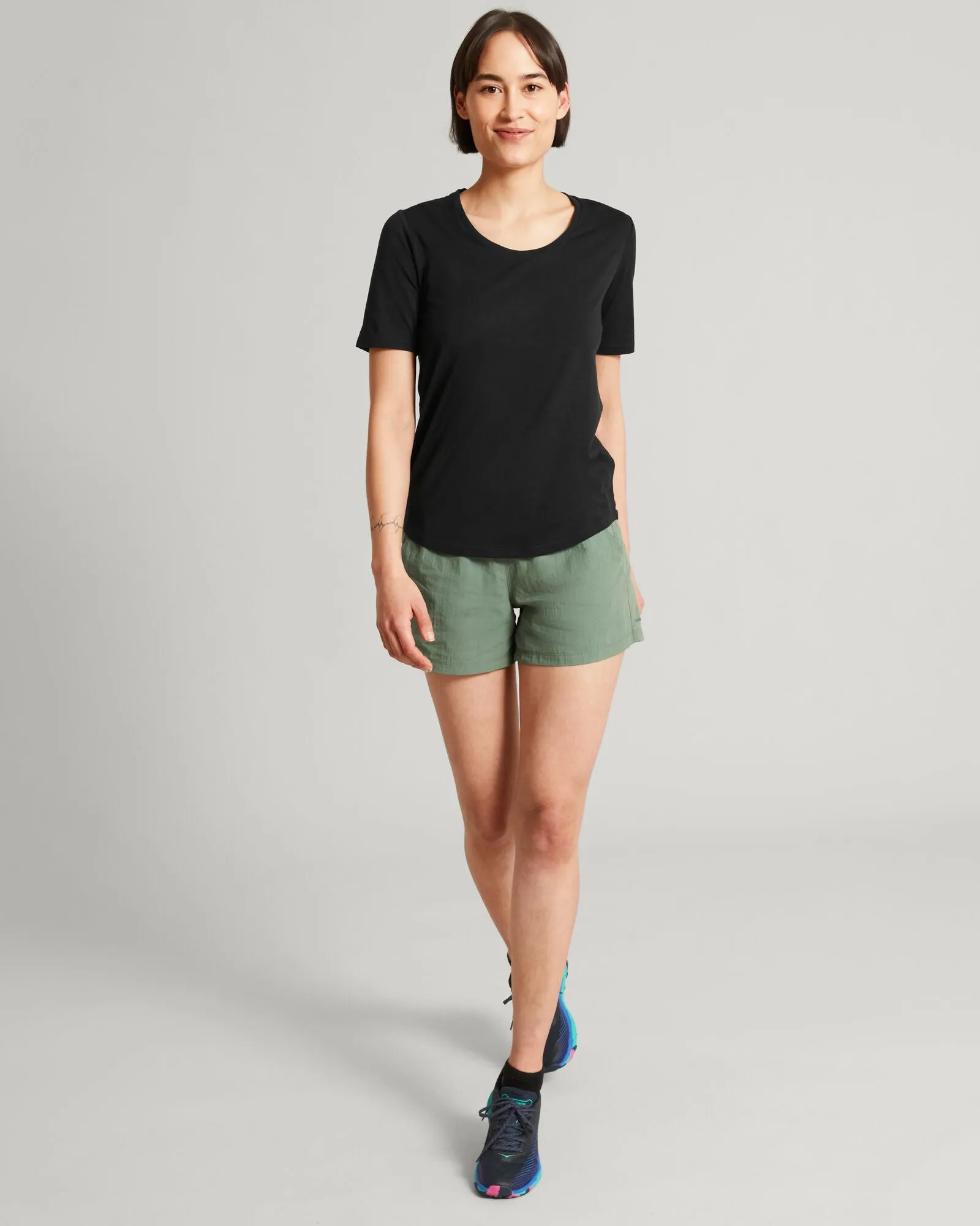 Wmns 100% Merino S/S Scoop Top - Black
