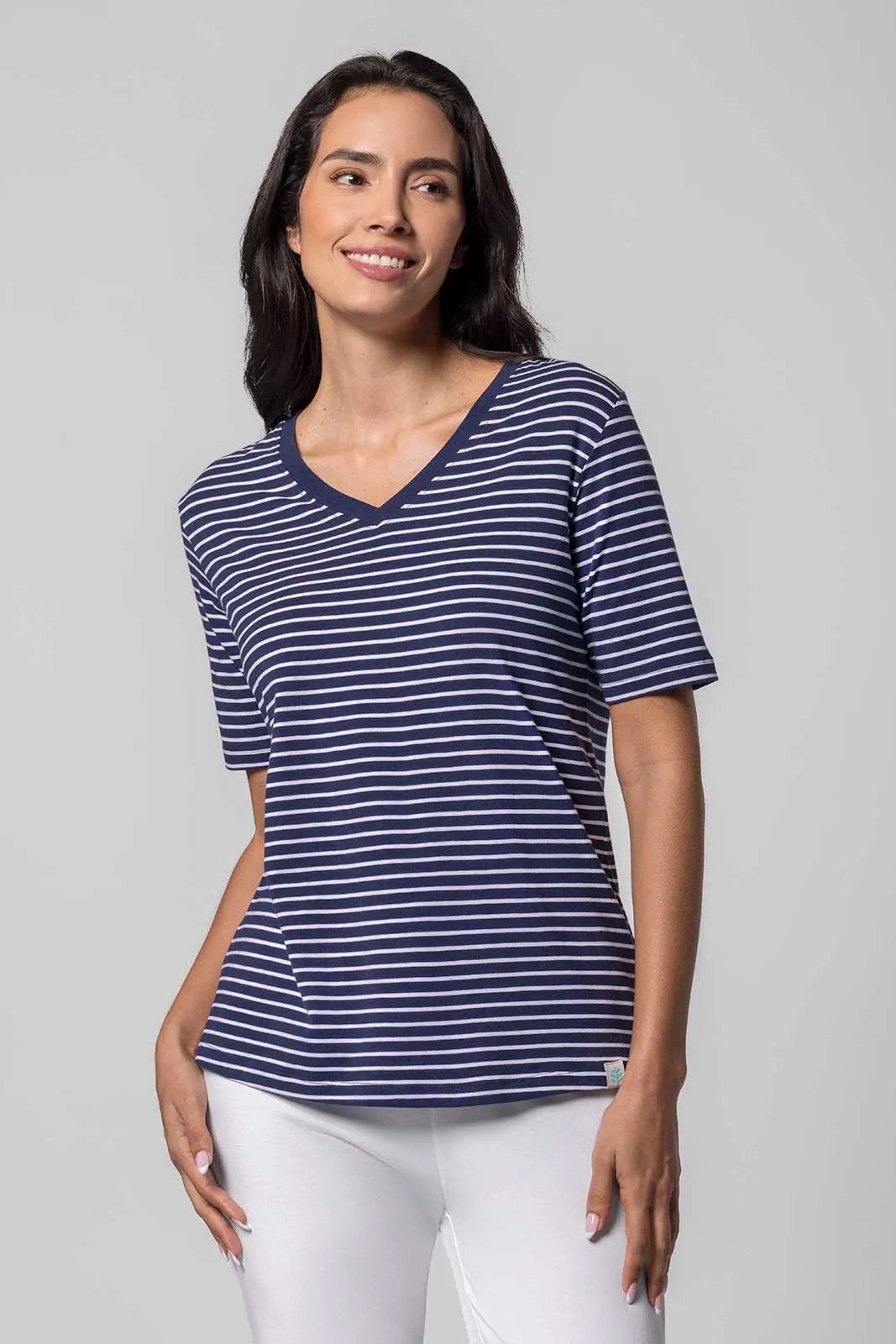 Women's Morada Everyday Short Sleeve V-Neck T-Shirt | Navy/White Stripe